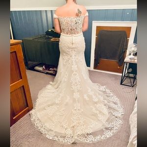 Wedding dress, size 18